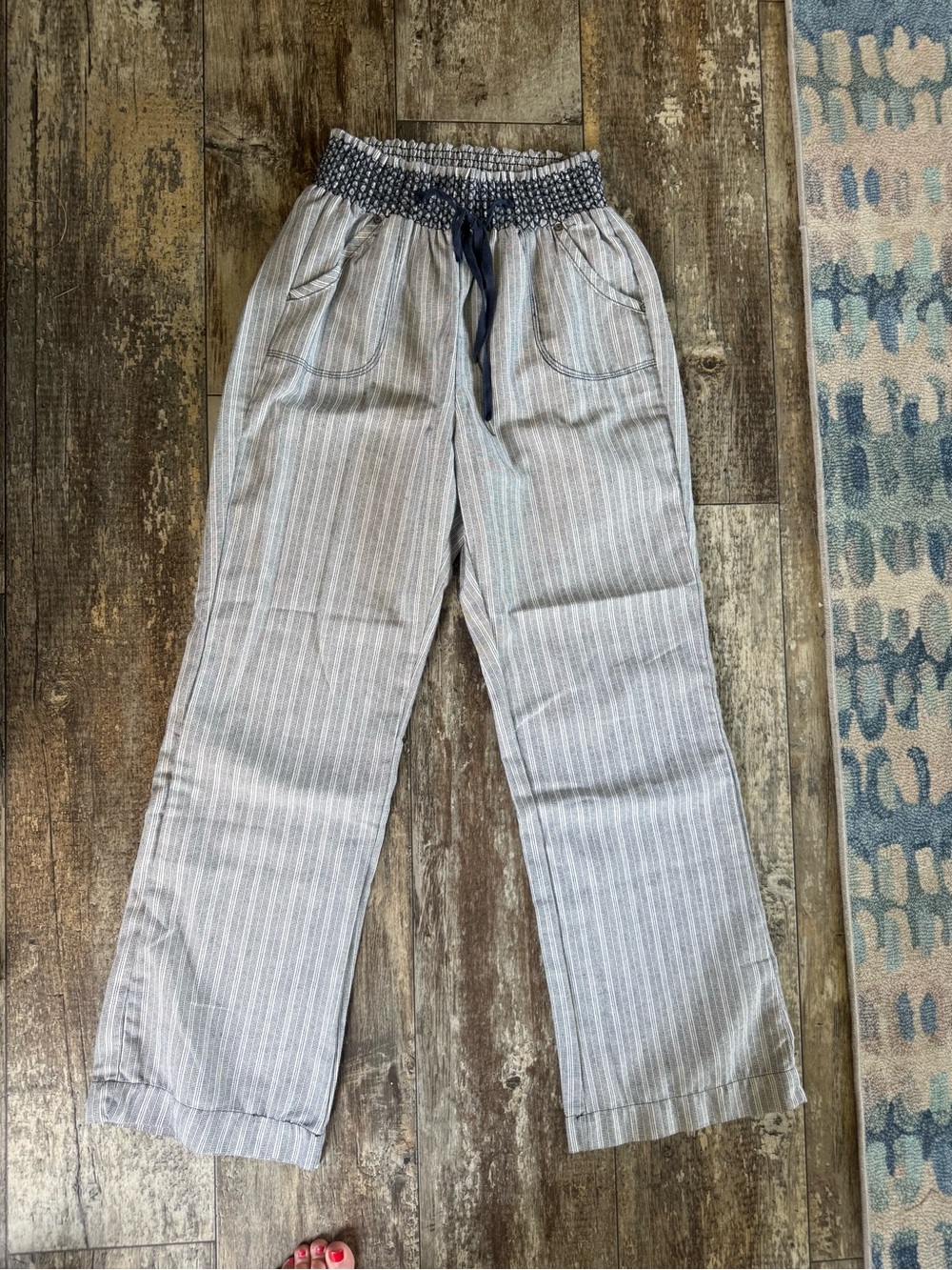 2 for $20 sale: Ci Sono smocked waist cotton blend blue white casual beach pants